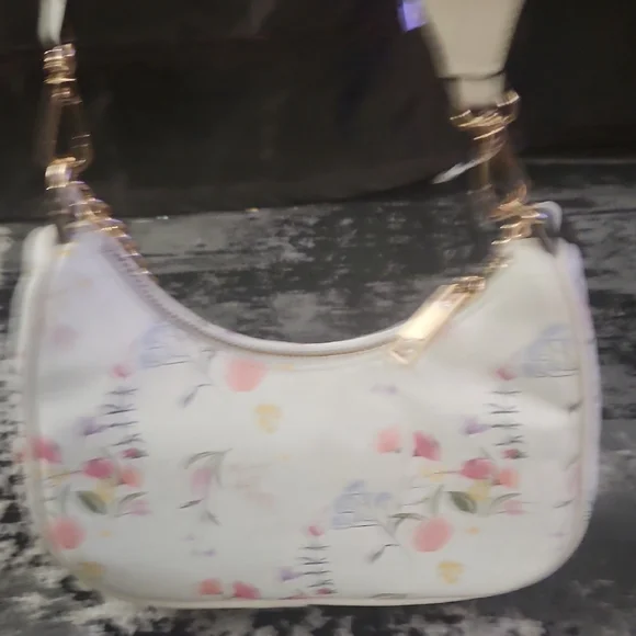 Aldo White Floral Shoulder Bag with Gold Chain - Picture 3 of 9